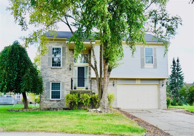 Photo 2 of Single family home for sale at 4063 Amanda Ct, Canton, MI 48188 | MLS# 20261073750 | Listing updated on 2026-10-17