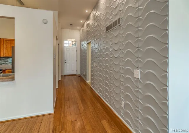 Photo 3 of Condo for sale at 106 Carson Dr, Westland, MI 48185 | MLS# 81026048705 | Listing updated on 2026-10-19