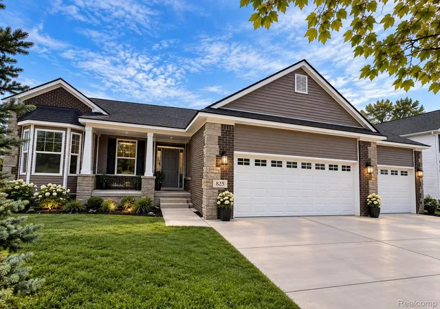 Photo 1 of Single family home for sale at 825 Preserve Ln, White Lake, MI 48386 | MLS# 20261073812 | Listing updated on 2026-10-11