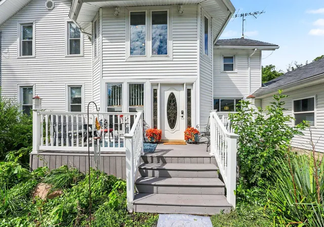 Photo 1 of Single family home for sale at 3600 Jonesville Rd, Jonesville, MI 49250 | MLS# 81026048736 | Listing updated on 2026-10-08