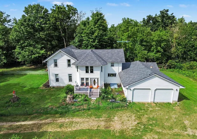Photo 2 of Single family home for sale at 3600 Jonesville Rd, Jonesville, MI 49250 | MLS# 81026048736 | Listing updated on 2026-10-08