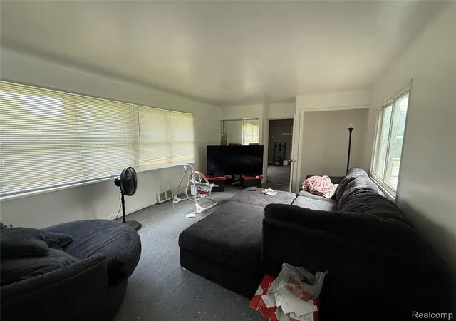 Photo 3 of Single family home for sale at 19390 Lumpkin St, Detroit, MI 48234 | MLS# 20261073844 | Listing updated on 2026-10-07