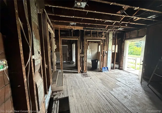 Photo 3 of Single family home for sale at 2510 Hudson St, Detroit, MI 48208 | MLS# 20261073871 | Listing updated on 2026-10-06
