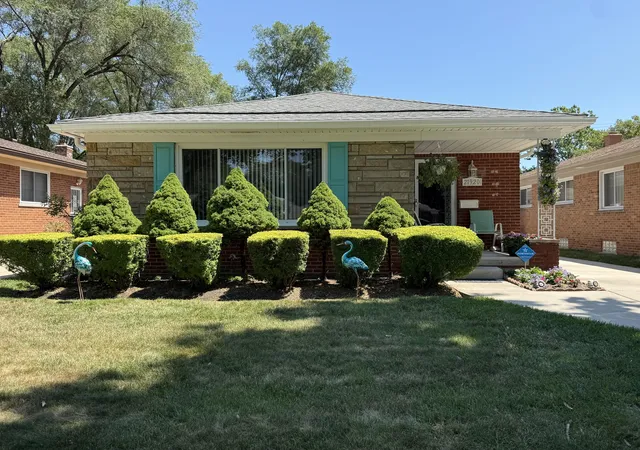 Photo 1 of Single family home for sale at 21920 Cloverlawn St, Oak Park, MI 48237 | MLS# 81026048756 | Listing updated on 2026-10-09