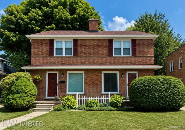Photo 1 of Multi family home for sale at 205 207 S Pleasant St, Royal Oak, MI 48067 | MLS# 20261073901 | Listing updated on 2026-10-06