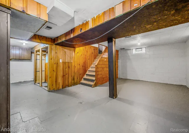 Photo 18 of Single family home for sale at 15887 Rossini Dr, Detroit, MI 48205 | MLS# 20261073979 | Listing updated on 2026-10-12