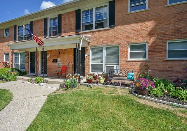 Photo 1 of Condo for sale at 2906 W 13 Mile Rd #3, Royal Oak, MI 48073 | MLS# 20261074049 | Listing updated on 2026-10-21