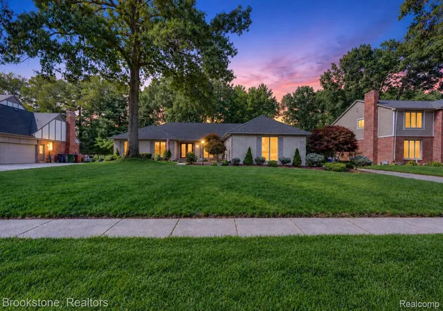 Photo 1 of Single family home for sale at 11921 Raintree Ct, Shelby Township, MI 48315 | MLS# 20261074058 | Listing updated on 2026-10-18