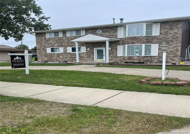 Photo 1 of Single family home for sale at 5356 Worchester Dr, Swartz Creek, MI 48473 | MLS# 20261074075 | Listing updated on 2026-10-23