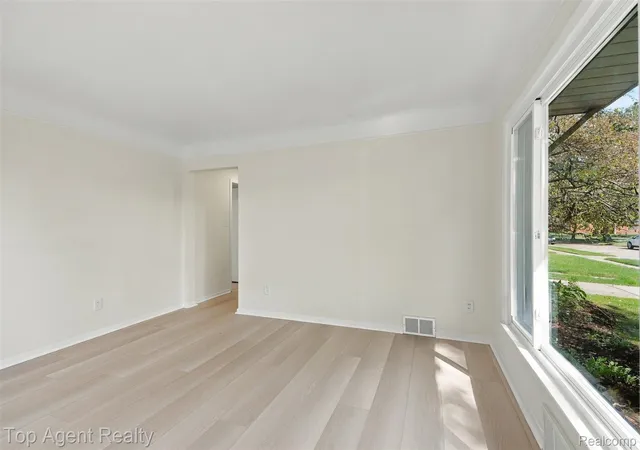 Photo 3 of Single family home for sale at 24243 Petersburg Ave, Eastpointe, MI 48021 | MLS# 20261074094 | Listing updated on 2026-10-07