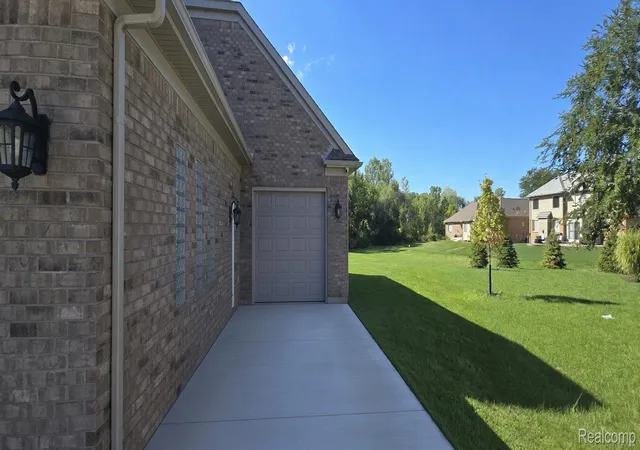 Photo 3 of Single family home for sale at 16080 Royal Park Dr S, Fraser, MI 48026 | MLS# 20261074104 | Listing updated on 2026-10-15