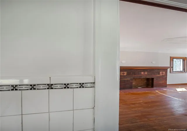 Photo 3 of Single family home for sale at 9200 Yorkshire Rd, Detroit, MI 48224 | MLS# 20261074142 | Listing updated on 2026-10-10