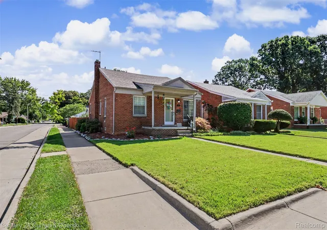 Photo 1 of Sale Pending at 2903 Cornell St E, Dearborn, MI 48124 | MLS# 20261074146 | Listing updated on 2026-10-10