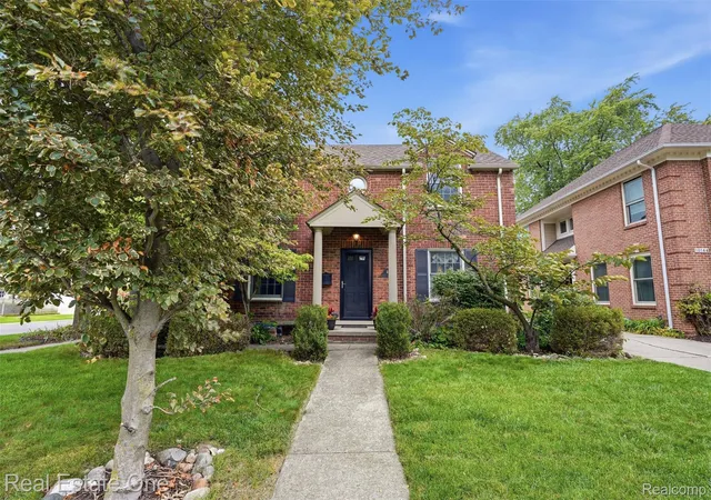 Photo 1 of Sale Pending at 10154 Ludlow Ave, Huntington Woods, MI 48070 | MLS# 20261074167 | Listing updated on 2026-10-31