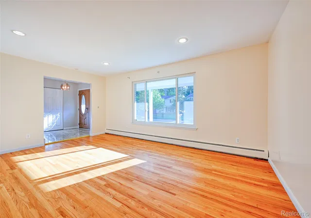 Photo 3 of Single family home for sale at 14377 Cranston St, Livonia, MI 48154 | MLS# 20261074178 | Listing updated on 2026-10-10