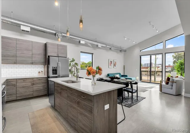 Listing Photo 2 - Condo for sale in building located at 1741 Livernois St, Ferndale, MI 48220 - Unit #3