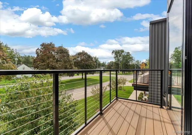 Listing Photo 4 - Condo for sale in building located at 1741 Livernois St, Ferndale, MI 48220 - Unit #3