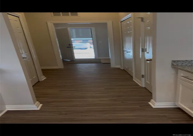 Listing Photo 4 - Condo for sale in building located at 48810 Birmingham Dr, New Baltimore, MI 48047 - Unit #36