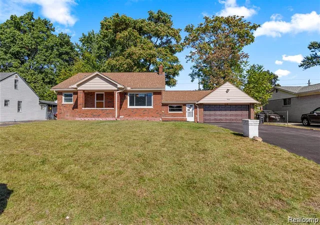 Photo 1 of Single family home for sale at 35408 Farragut Ave, Westland, MI 48186 | MLS# 20261074227 | Listing updated on 2026-10-08
