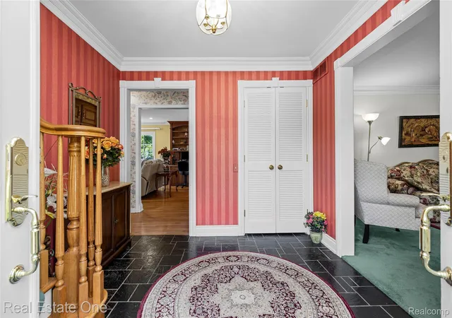 Photo 3 of Single family home for sale at 69 Willow Tree Pl, Grosse Pointe Shores, MI 48236 | MLS# 20261074234 | Listing updated on 2026-10-11