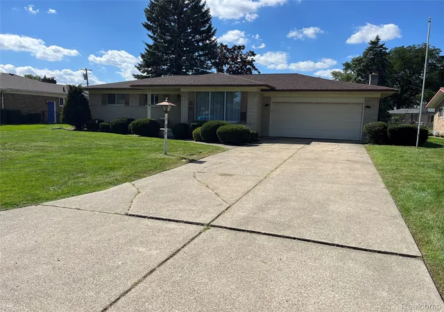 Photo 2 of Single family home for sale at 37347 Ruth Dr, Sterling Heights, MI 48312 | MLS# 20261074250 | Listing updated on 2026-10-19