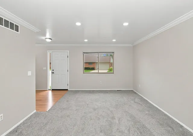 Photo 3 of Condo for sale at 3700 Old Crk Rd, Troy, MI 48084 | MLS# 81026048937 | Listing updated on 2026-10-15