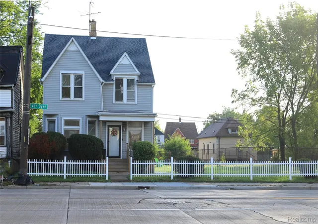 Photo 1 of Single family home for sale at 5738 Van Dyke St, Detroit, MI 48213 | MLS# 20261074265 | Listing updated on 2026-10-22