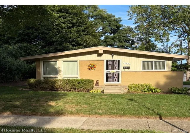 Photo 1 of Sale Pending at 442 Boyd St, Pontiac, MI 48342 | MLS# 20261074271 | Listing updated on 2026-10-14