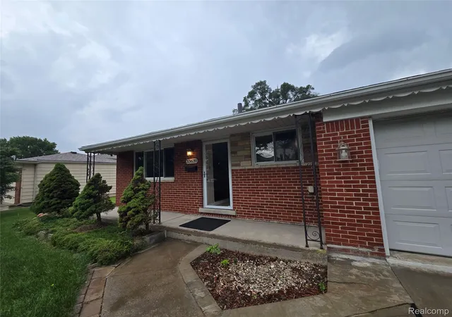 Photo 2 of Single family home for sale at 33639 Viceroy Dr, Sterling Heights, MI 48310 | MLS# 20261074279 | Listing updated on 2026-10-11