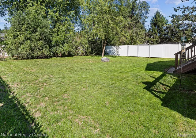 Photo 3 of Single family home for sale at 2414 Harrison Ave, Rochester Hills, MI 48307 | MLS# 20261074287 | Listing updated on 2026-10-20