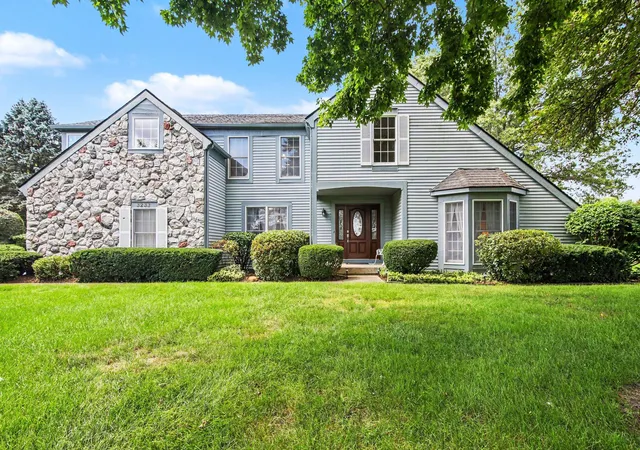 Photo 1 of Single family home for sale at 3233 Shadberry Ct, Saline, MI 48176 | MLS# 81026048943 | Listing updated on 2026-10-19