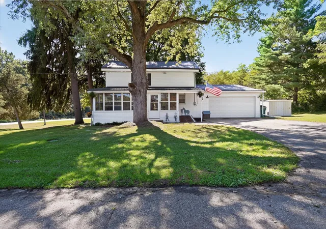 Photo 3 of Single family home for sale at 233 Mcallister Rd, Battle Creek, MI 49014 | MLS# 65026048972 | Listing updated on 2026-10-11