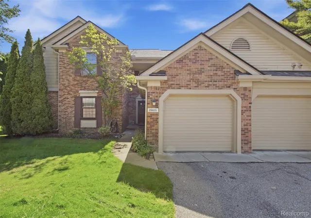 Photo 1 of Sale Pending at 29825 Indian Trl, Farmington Hills, MI 48331 | MLS# 20261074345 | Listing updated on 2026-10-07