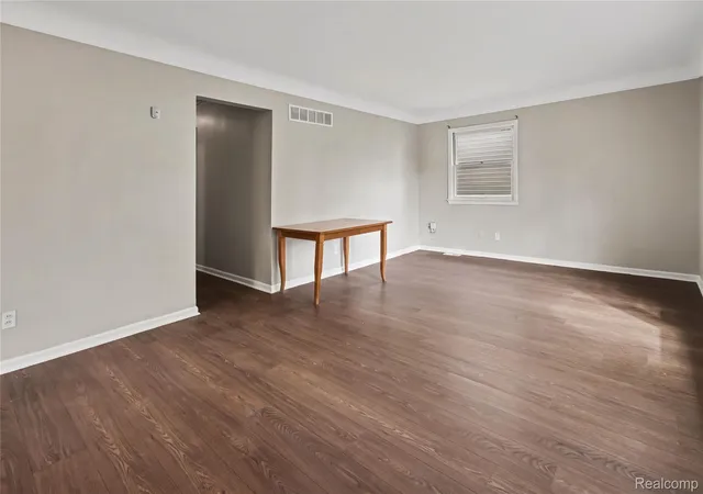 Photo 3 of Single family home for sale at 7511 Sterling, Center Line, MI 48015 | MLS# 20261074408 | Listing updated on 2026-10-10