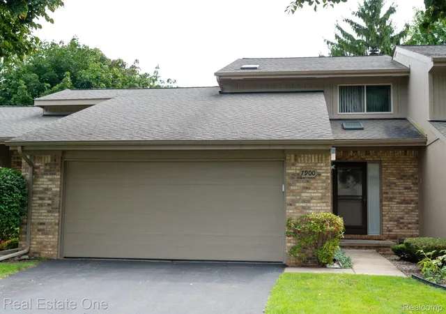 Photo 1 of Condo for sale at 7900 Meadow Dr, Waterford, MI 48329 | MLS# 20261074420 | Listing updated on 2026-10-18