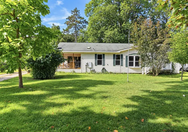 Photo 1 of Single family home for sale at 733 N Main St, Evart, MI 49631 | MLS# 72026049029 | Listing updated on 2026-10-05