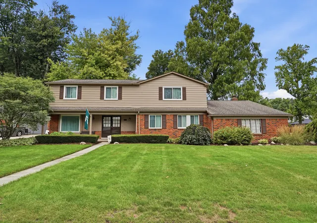 Photo 2 of Single family home for sale at 16759 Timberview Dr, Clinton Township, MI 48036 | MLS# 81026049040 | Listing updated on 2026-10-09