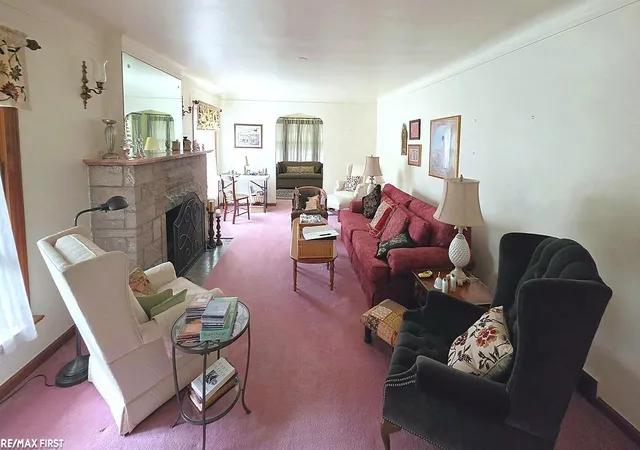 Photo 3 of Single family home for sale at 543 Vernier Rd, Grosse Pointe Woods, MI 48236 | MLS# 58050221832 | Listing updated on 2026-10-06