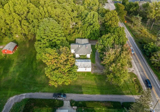 Photo 2 of Single family home for sale at 59380 10 Mile Rd, South Lyon, MI 48178 | MLS# 20261074489 | Listing updated on 2026-10-10