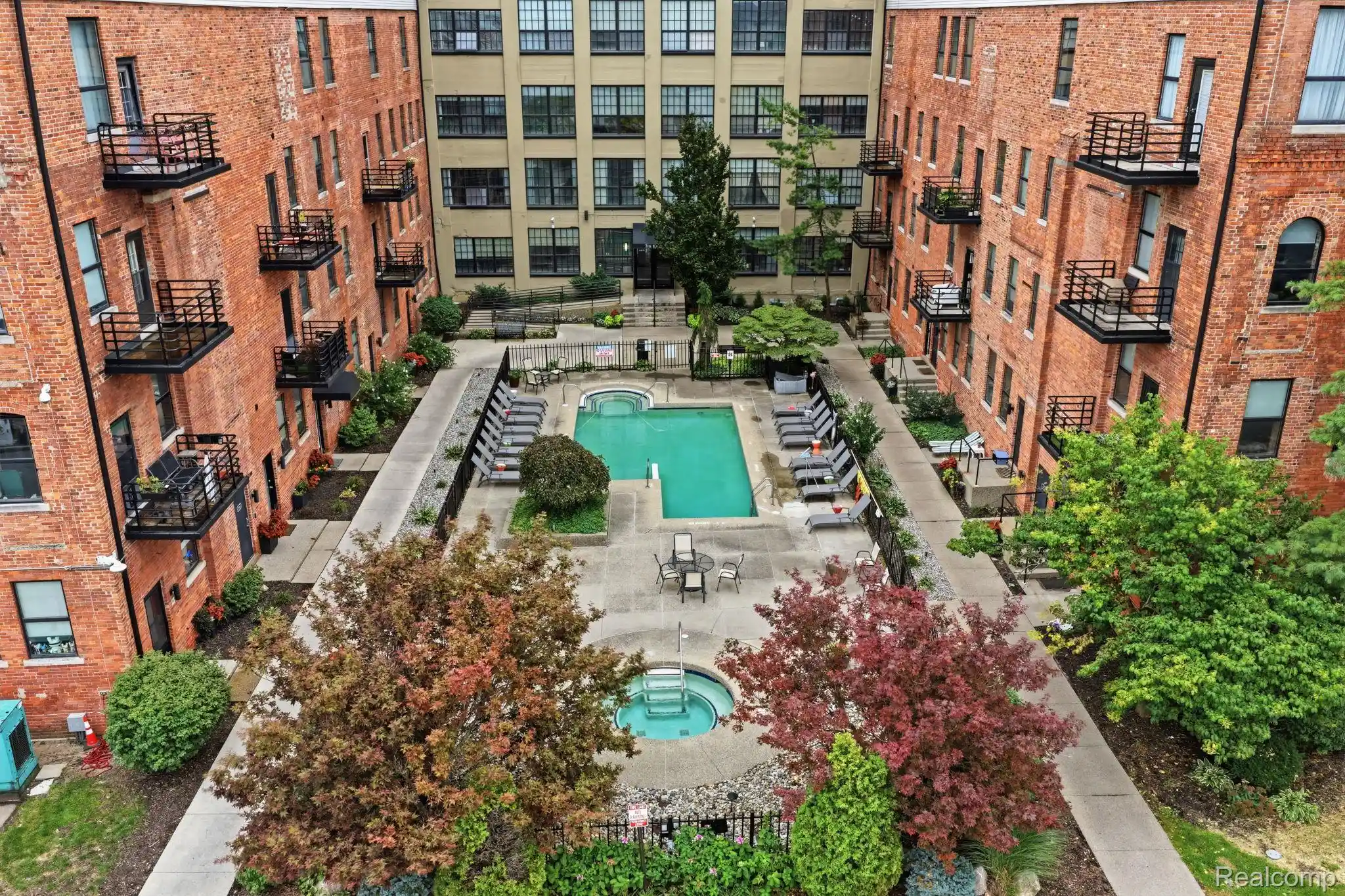 Listing Photo 46 - Condo for sale in 6533 E Jefferson Ave located at 6533 E Jefferson Ave, Detroit, MI 48207 - Unit #122W