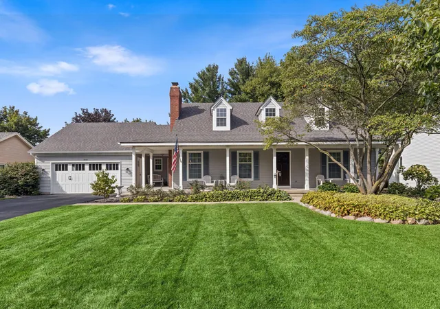 Photo 1 of Sale Pending at 1861 Pine Grv Dr, Jenison, MI 49428 | MLS# 65026049056 | Listing updated on 2026-10-05
