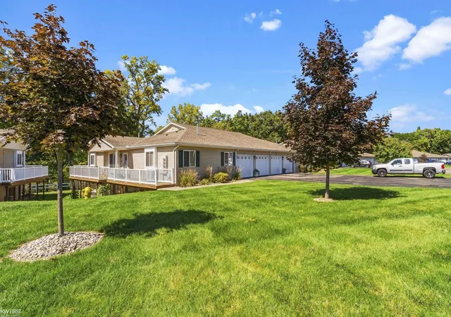 Photo 3 of Condo for sale at 9472 Timber Ridge Dr, Grand Blanc, MI 48439 | MLS# 5050221842 | Listing updated on 2026-10-07