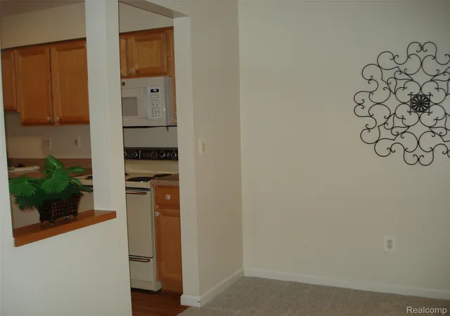 Photo 4 of Condo for sale at 30445 W Fourteen Mile Rd #55, Farmington Hills, MI 48334 | MLS# 20261074516 | Listing updated on 2026-10-21