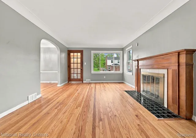 Photo 3 of Single family home for sale at 4348 Somerset Ave, Detroit, MI 48224 | MLS# 20261074520 | Listing updated on 2026-10-10