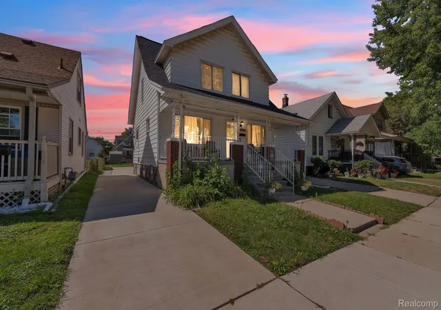 Photo 3 of Single family home for sale at 4873 Curtis St, Dearborn, MI 48126 | MLS# 20261074535 | Listing updated on 2026-10-06