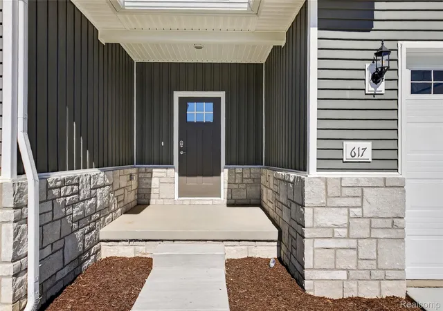 Photo 2 of Single family home for sale at 617 Round Rock Dr, Marion Township Livingston, MI 48843 | MLS# 20261074551 | Listing updated on 2026-10-11