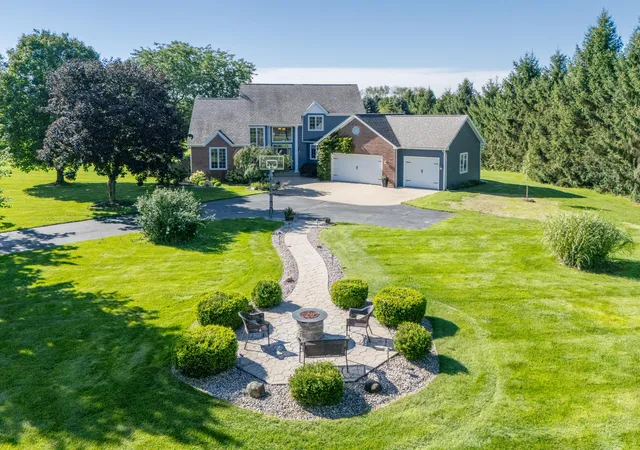 Photo 1 of Single family home for sale at 22533 Vineyard Cir, Mattawan, MI 49071 | MLS# 66026049076 | Listing updated on 2026-10-26