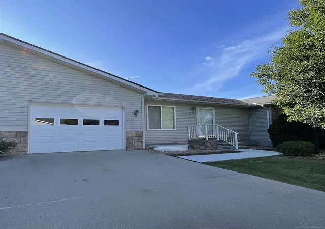 Photo 2 of Condo for sale at 251 Ontario Ln, Marine City, MI 48039 | MLS# 58050221855 | Listing updated on 2026-10-09