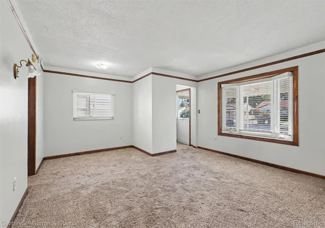 Photo 3 of Single family home for sale at 19145 Wall St, Melvindale, MI 48122 | MLS# 20261074582 | Listing updated on 2026-10-11