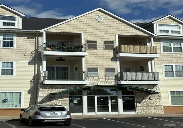 Photo 3 of Condo for sale at 401 W Ludington Ave #Unit 308, Ludington, MI 49431 | MLS# 67026049123 | Listing updated on 2026-10-05